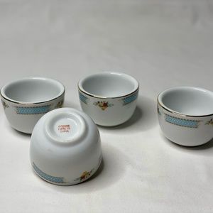 4 Japanese Asian Porcelain Tea Cups/Rice Bowls